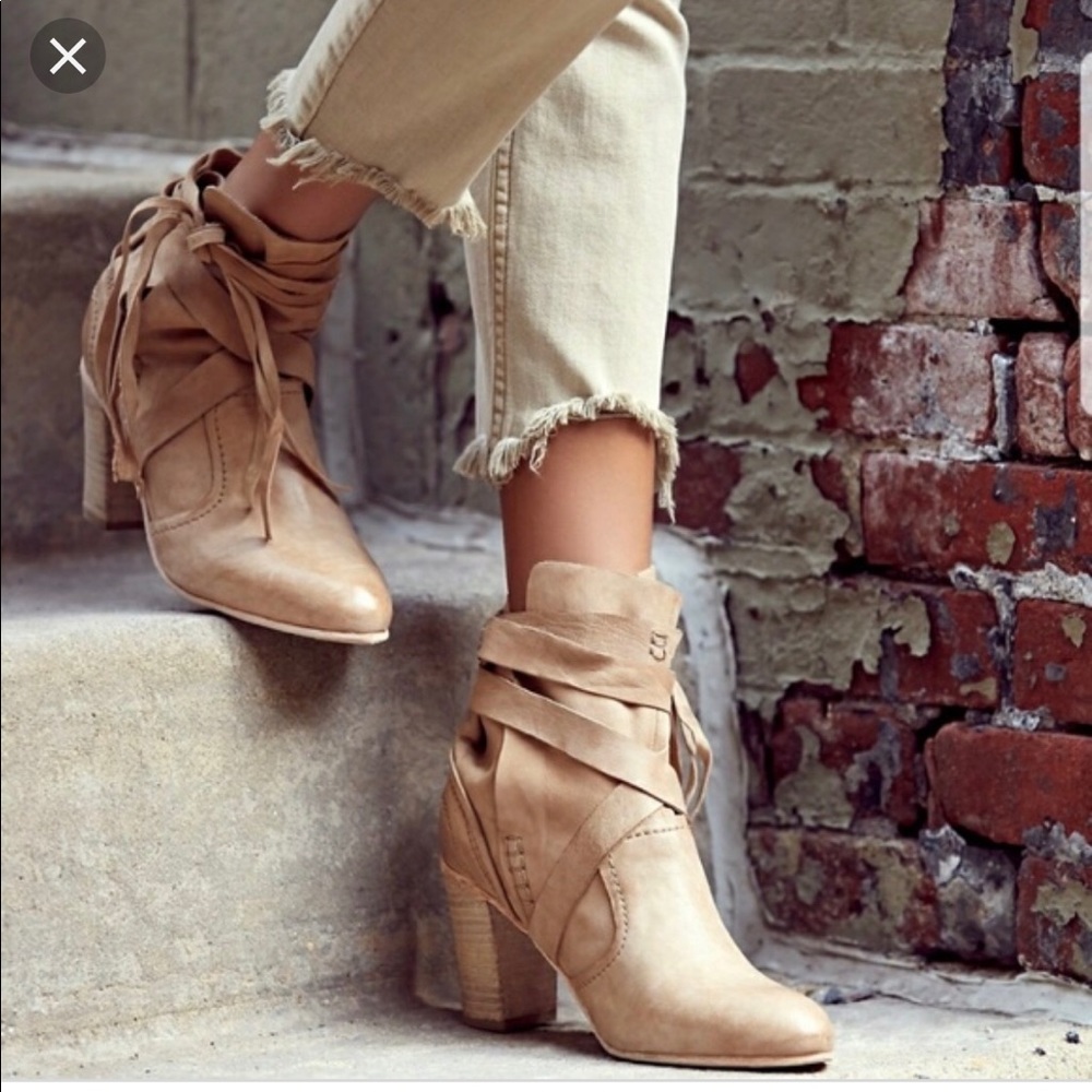 Free people seven wonders tan bootie